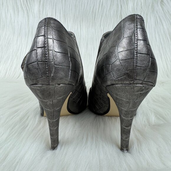 Women's Dereon Carried Away Pewter Croc Embossed Heels Size 8.5 - Picture 12 of 15